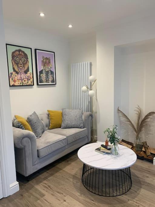 Alto - Lovely 2 Bedroom Serviced Apartment Bristol By Mint Stays Dış mekan fotoğraf